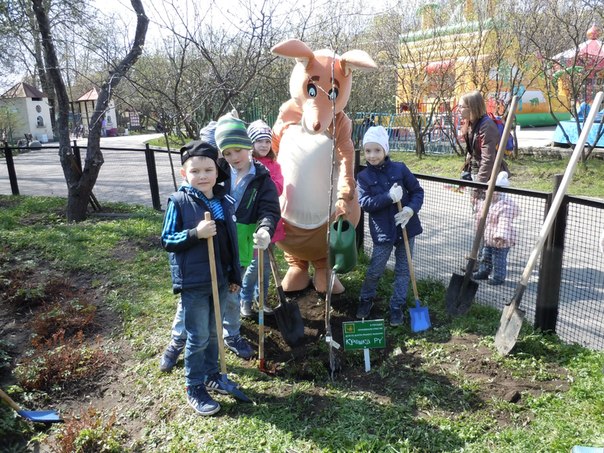 «Алексеевская Дубрава» помогла Крошке Ру посадить дерево